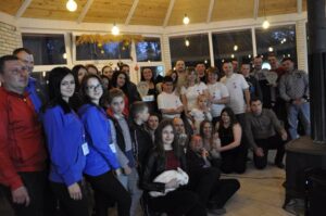 Інтелектуально-розважальна гра «Май шіковні»  відбулася у «Квітці полонини»
